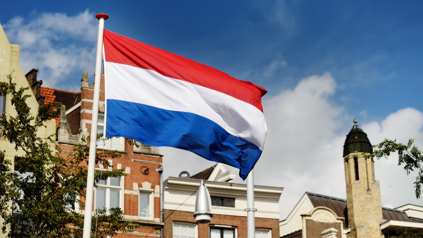 NHỮNG SỰ THẬT CÓ THỂ BẠN CHƯA BIẾT VỀ ĐẤT NƯỚC HÀ LAN – MẢNH GHÉP HIỆN ĐẠI TRONG TOUR DU LỊCH CHÂU ÂU