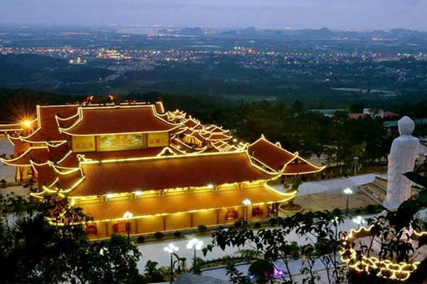 Tour du lịch HÀ NỘI - YÊN TỬ - BA VÀNG - CÁI BẦU - CỬA ÔNG - CÔ BÉ CỬA SUỐT- HÀ NỘI