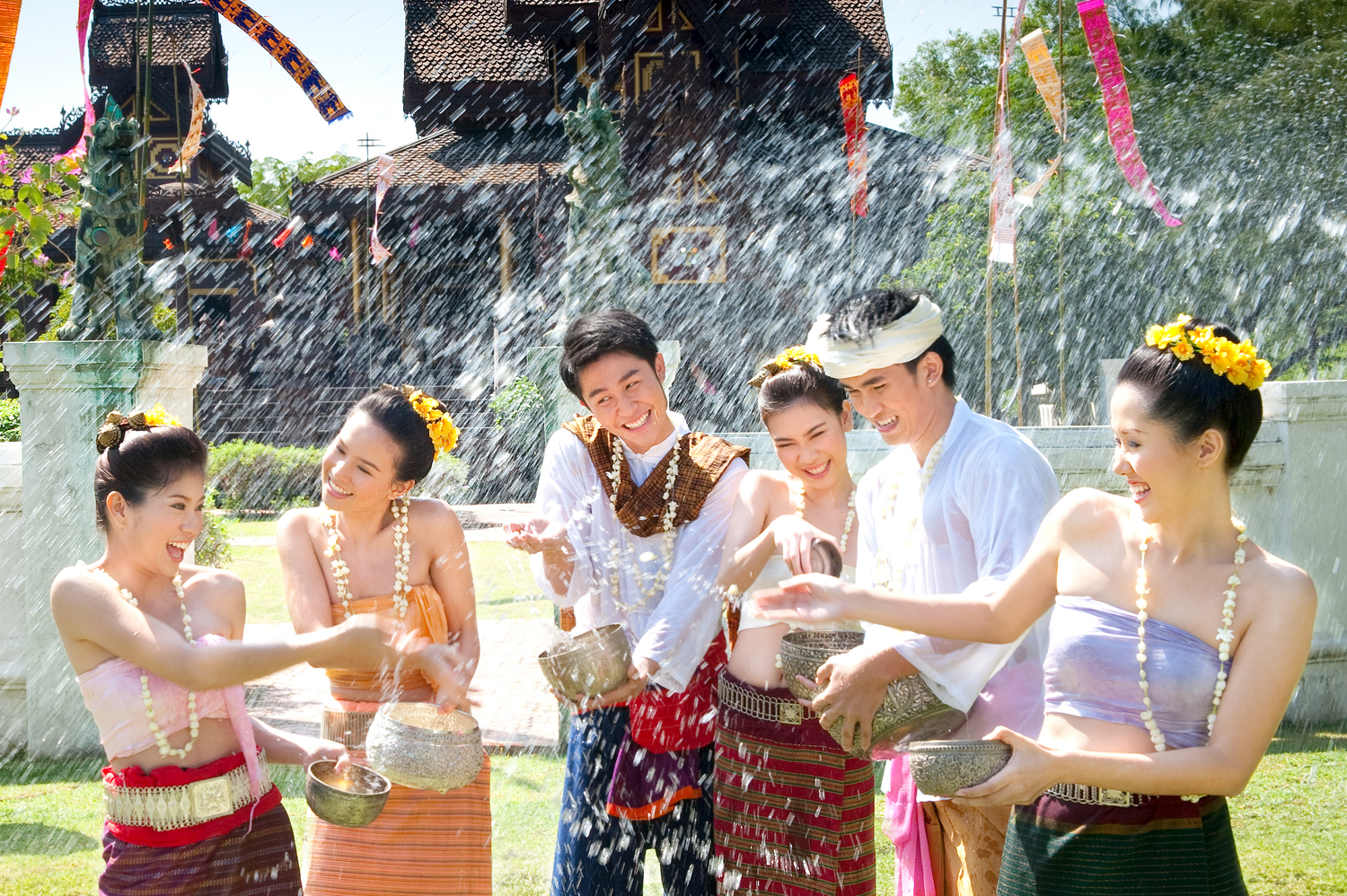 Check in ngay 1 trong 5 đất nước nên đi du lịch nhất trong tháng 4