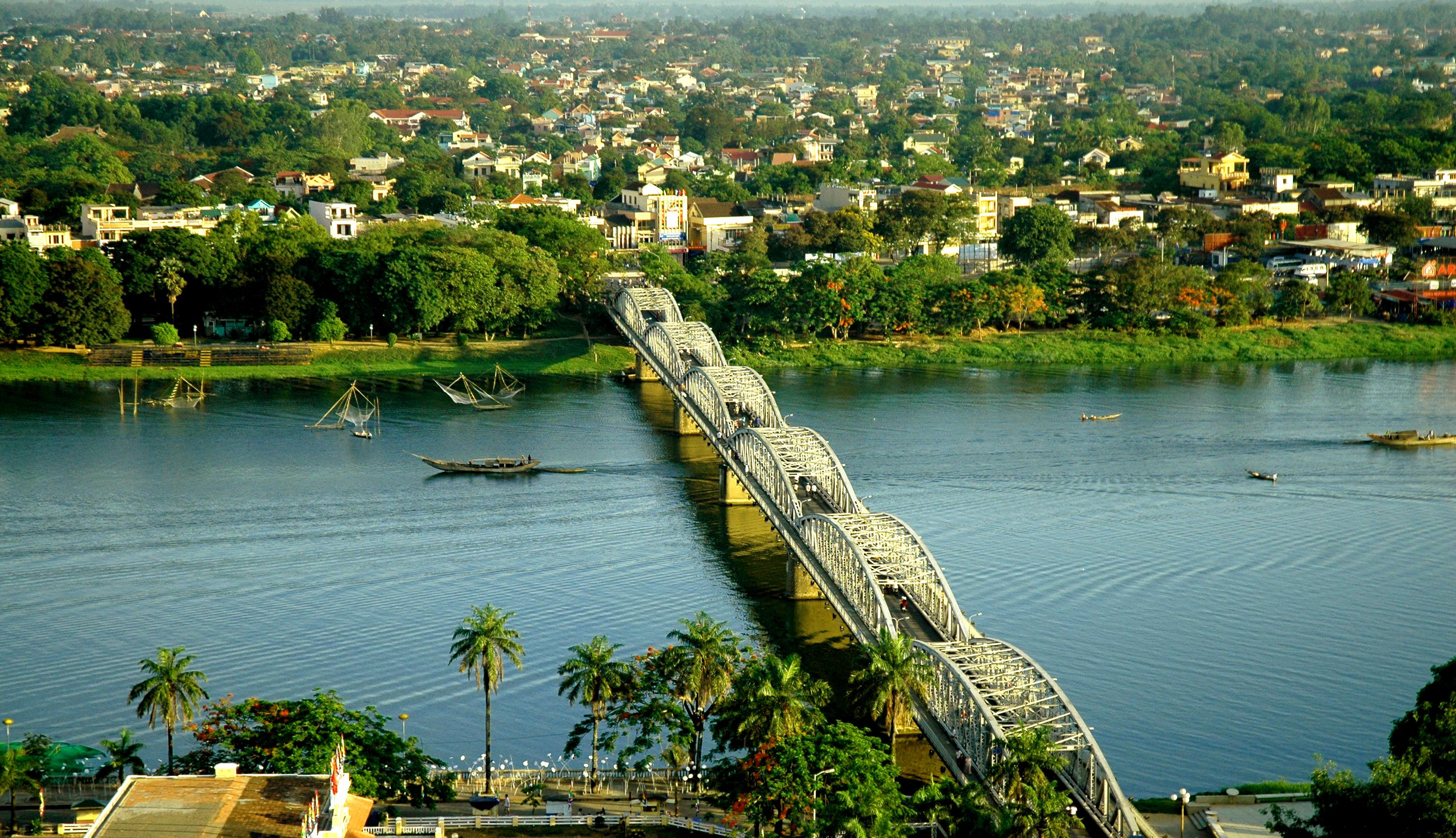 Tour du lịch Đà Nẵng - Huế 1 Ngày